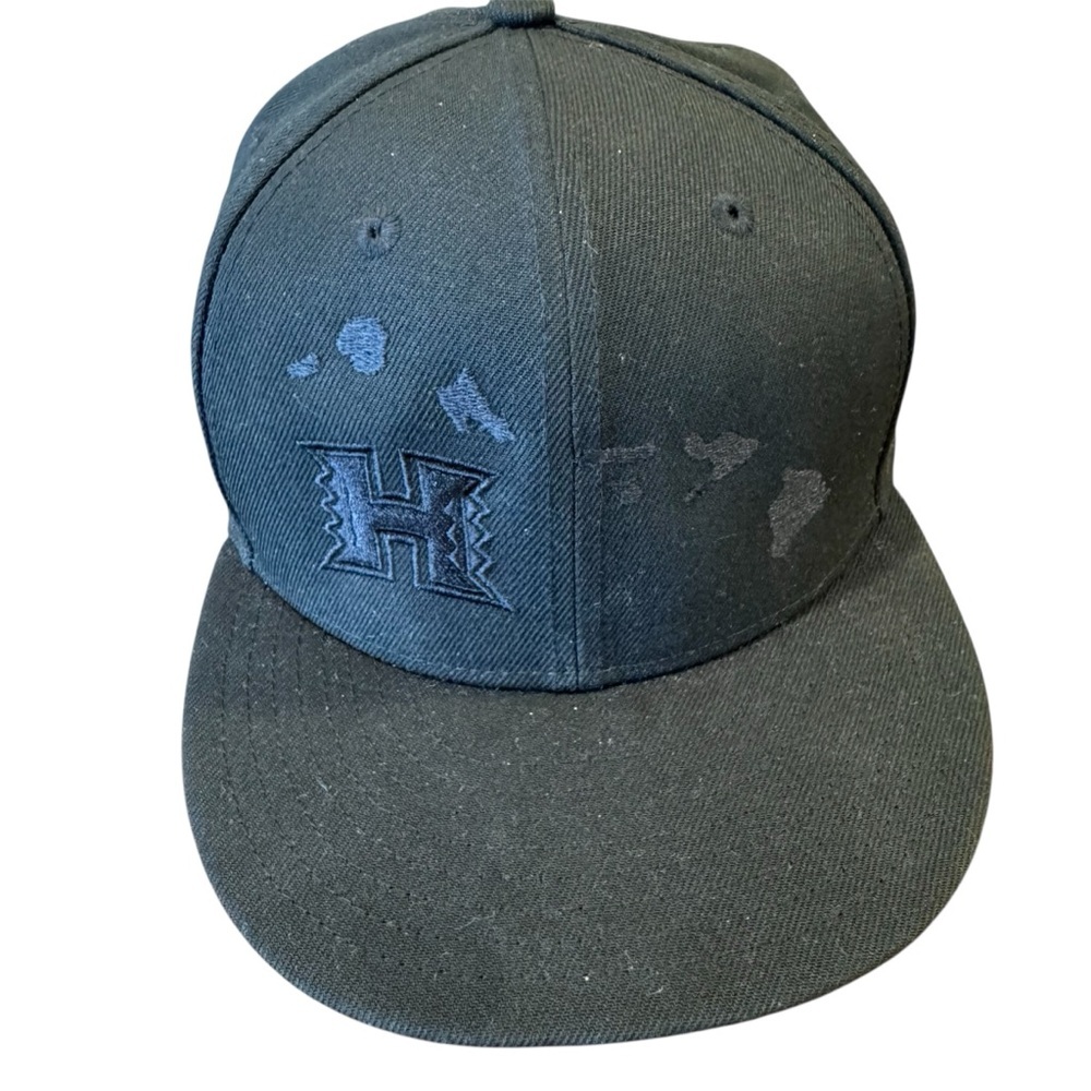 Rare New Era 59 Fifty 7 1/2 University Of Hawai’i Embroidered Hat